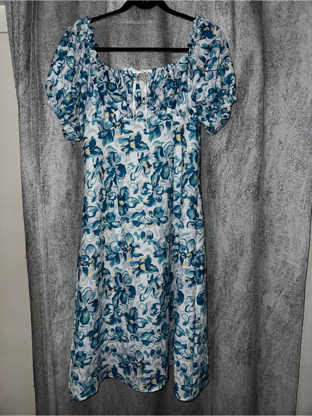 Dolce Viva Collection Midi Dress
